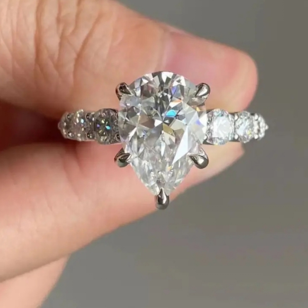 Stunning Pear Shaped Engagement Ring